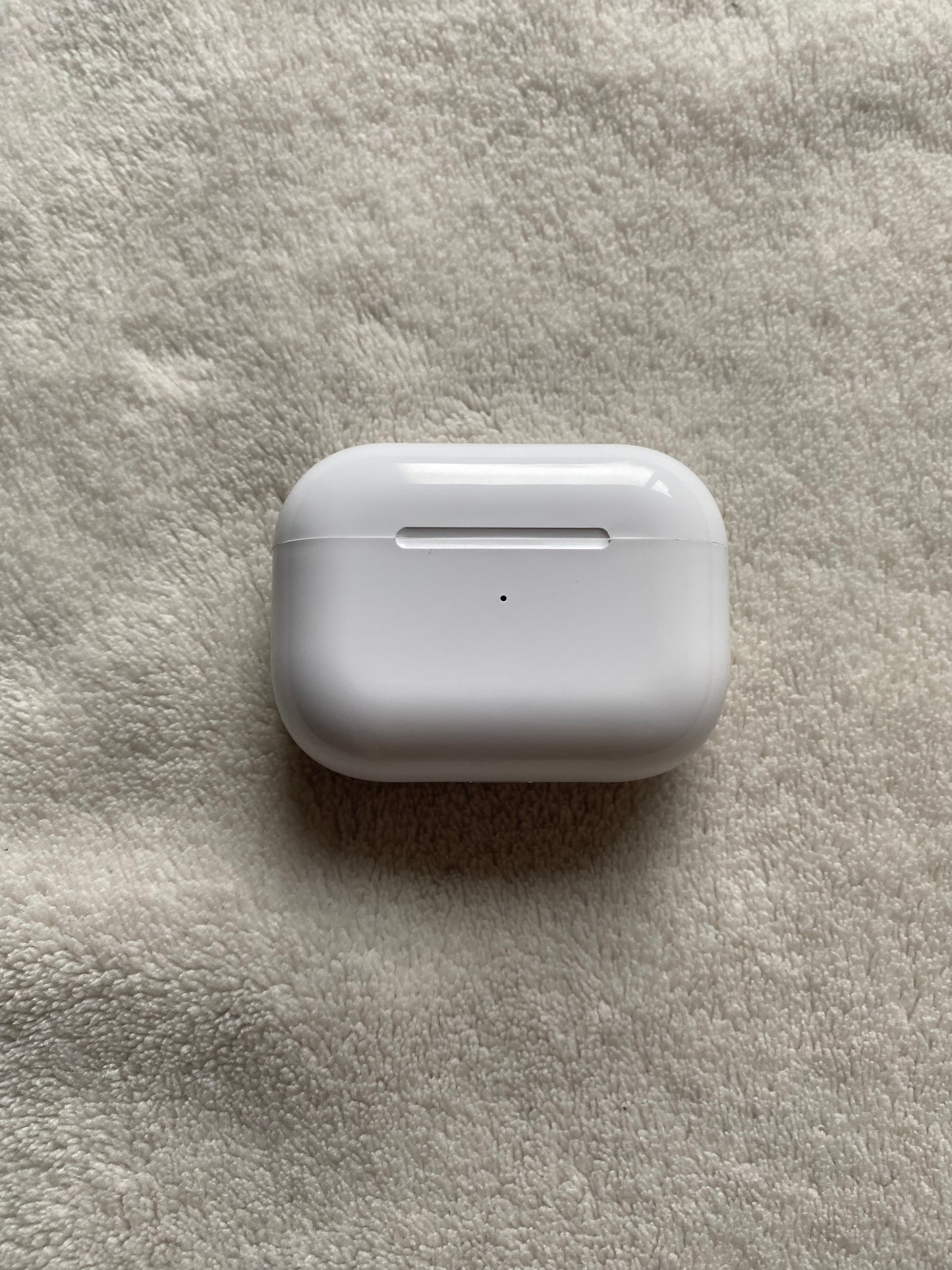 Airpods+ free charging cable