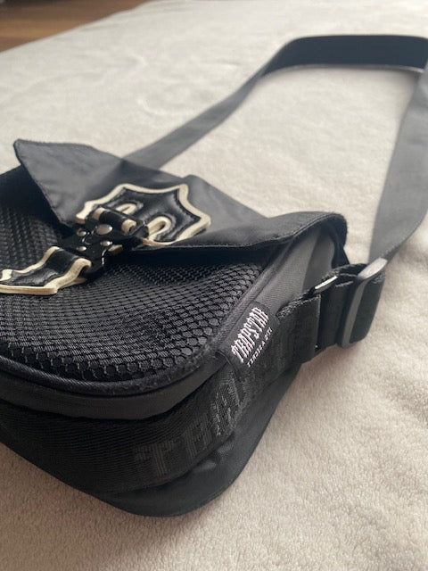 Trapstar pouch